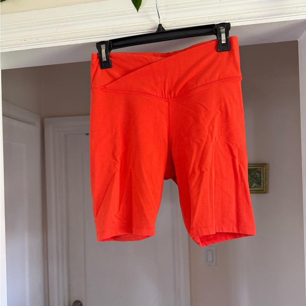Old navy spandex bike shorts salmon size medium